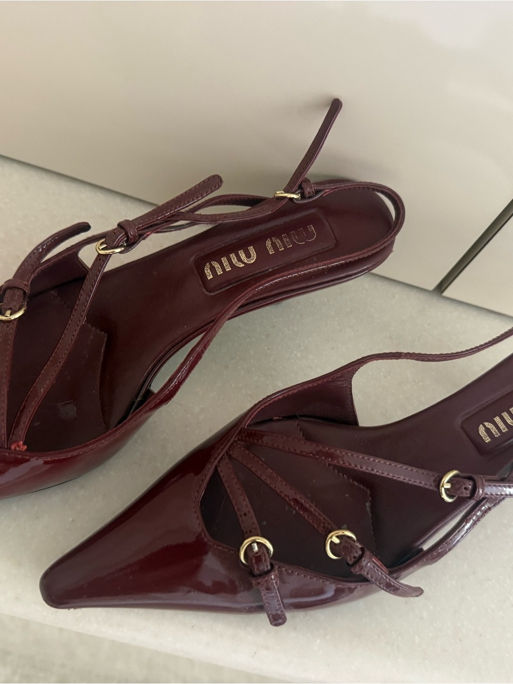 Miu Miu Burgundy Patent Leather Slingback Pointed Kitten Heels - Picture 4 of 5